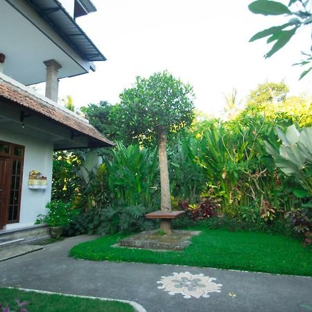 Akusara House Ubud Exterior foto